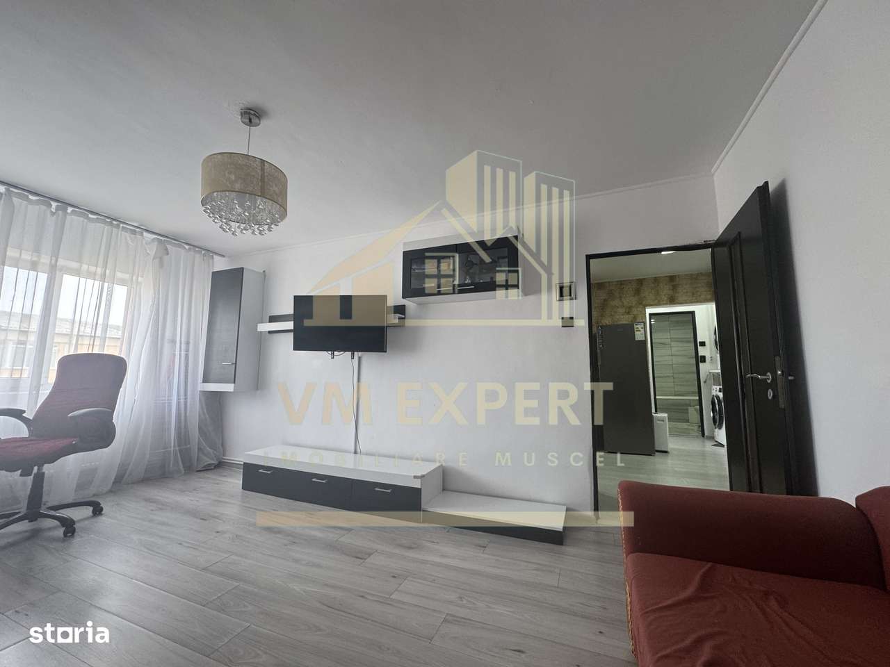 APARTAMENT 2 CAMERE ETAJ 4 CAMPULUNG GRUI - Imagine principală: 2/20