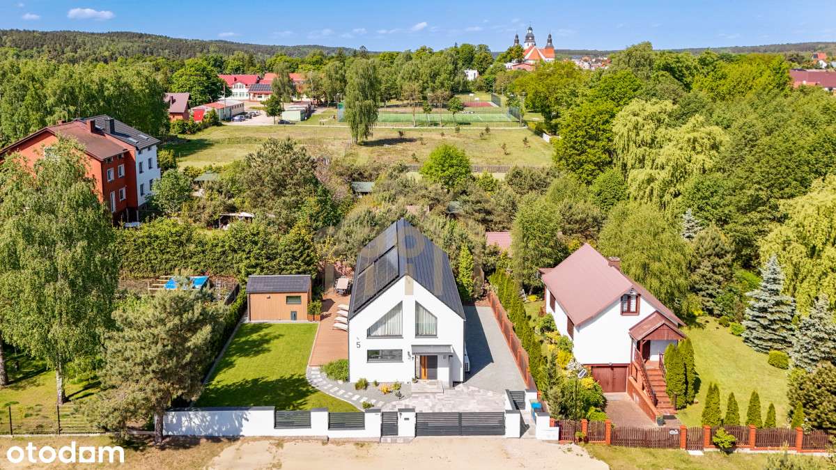 Efektowny i nowoczesny dom na Kaszubach-19