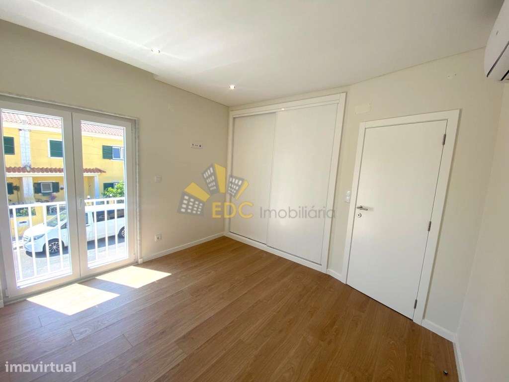 OFERTA ESCRITURA NOTARIAL| Moradia T3+1 | Construção Nova | Localiz...-37