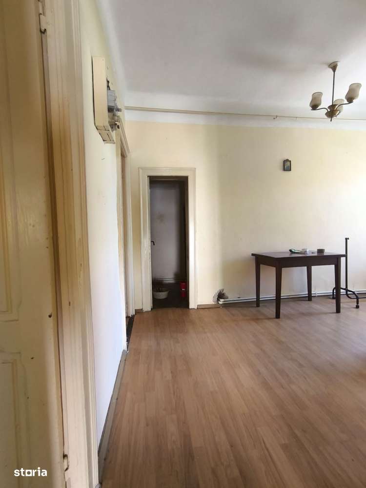 Apartament in spatele Parcului Copou, de vânzare, intrare separata - Imagine principală: 3/14