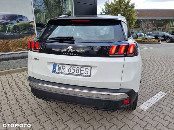 Peugeot 3008 1.2 PureTech Active S&S EAT8 - 15