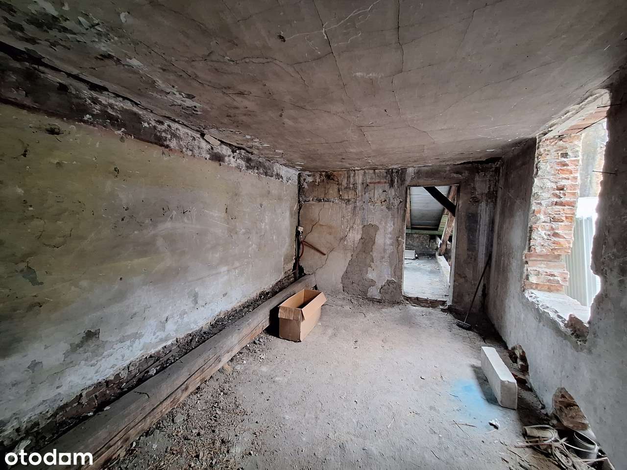 Mieszkanie do remontu w Śródmieściu przy ul. Ratuszowej 10-4