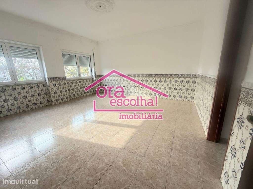 Oportunidade 1º andar de moradia de 3 Assoalhas + Sótão para arrend... - Grande imagem: 3/17