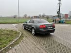 Audi A8 - 5