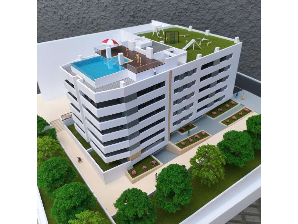 Apartamento T2 novo, varanda com churrasqueira; piscina e playgroun...-8