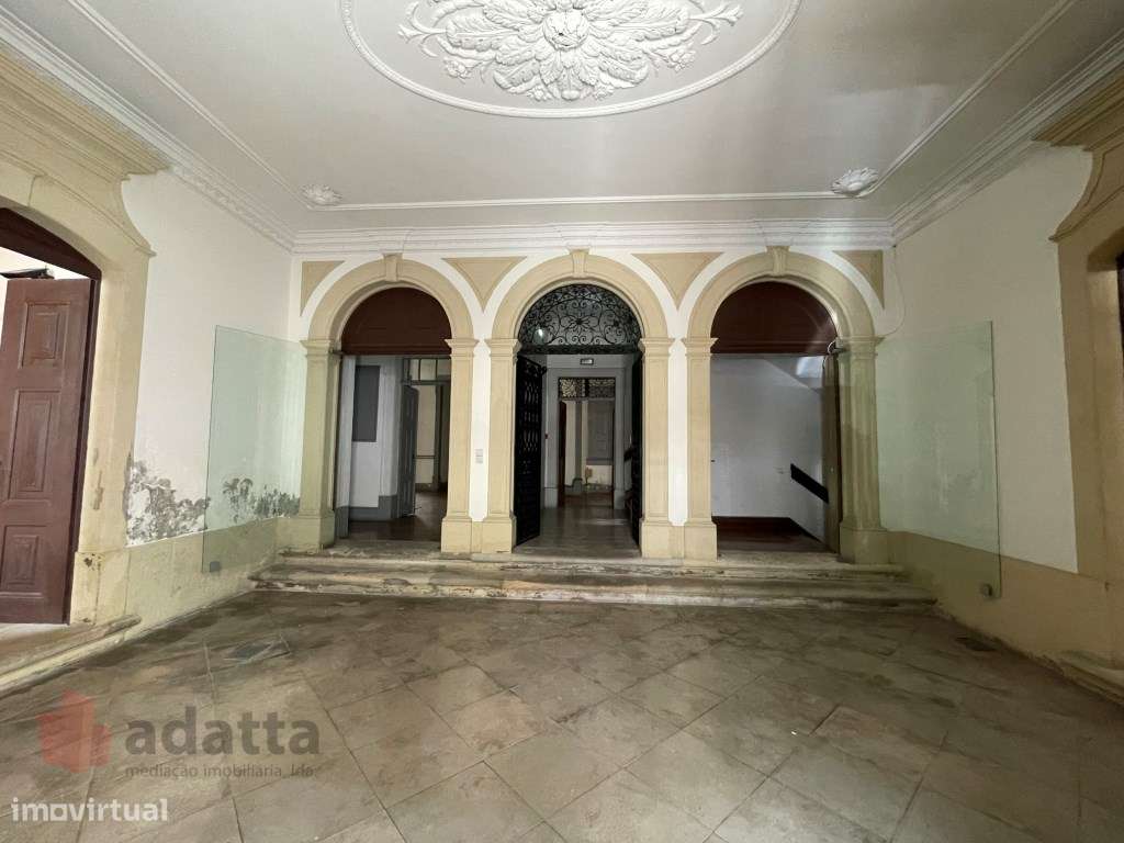PRÉDIO PARA ARRENDAMENTO - CENTRO HISTÓRICO DE COIMBRA - Grande imagem: 3/22