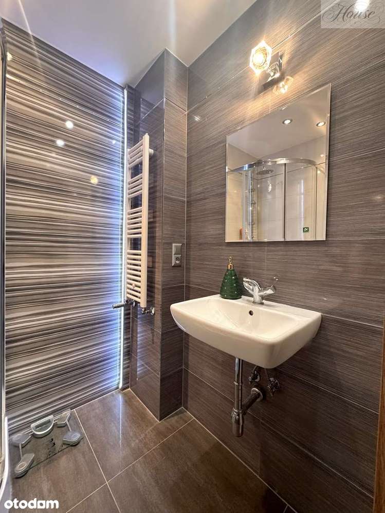 Zadbane 2-pokojowe mieszkanie vis-à-vis Sky Tower-9