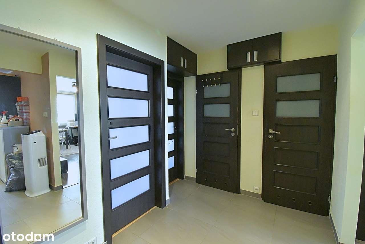 OKAZJA! 3 pokoje z oddzielną kuchnią i balkonem-4