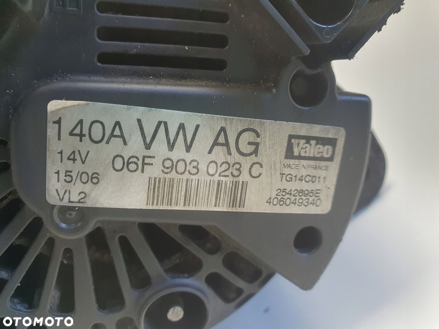 VW Golf V 2.0 TDI ALTERNATOR 140A 06F903023C valeo - 2