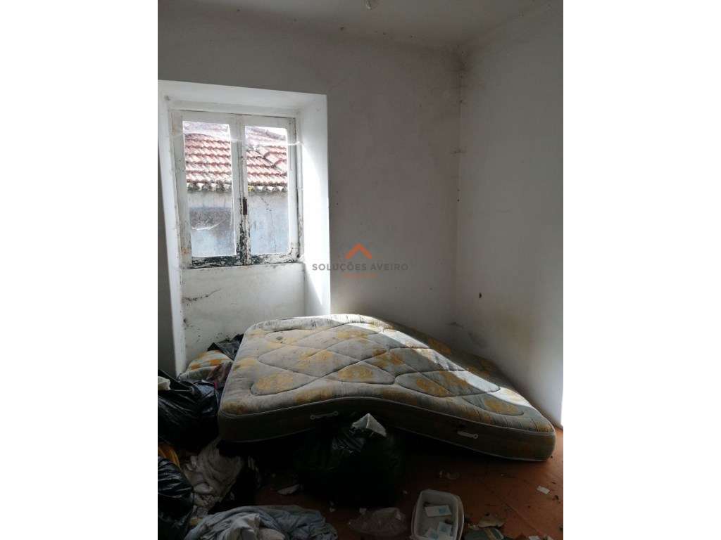 Moradia T4 com Espaço Comercial-29