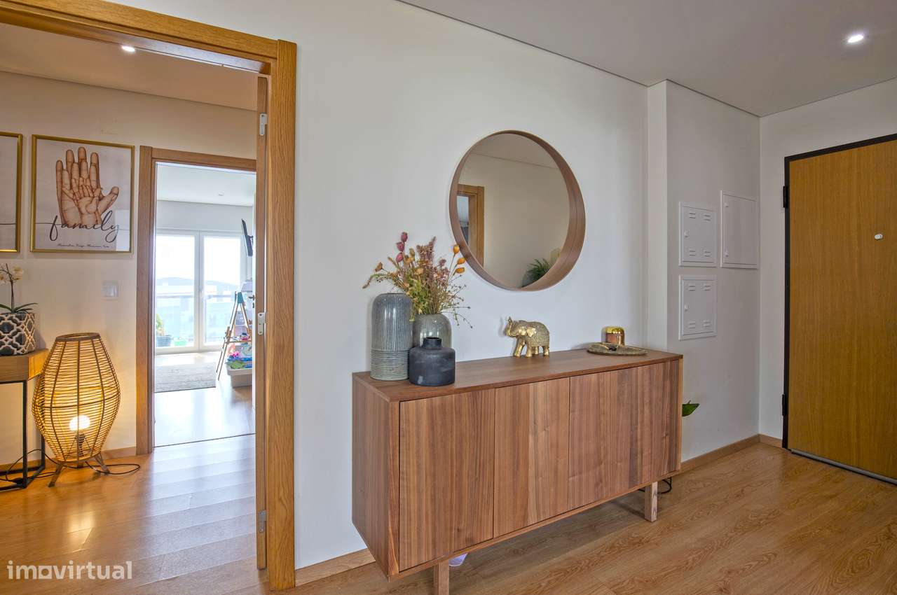 Apartamento T3 varanda estacionamento Corredoura Sesimbra-5