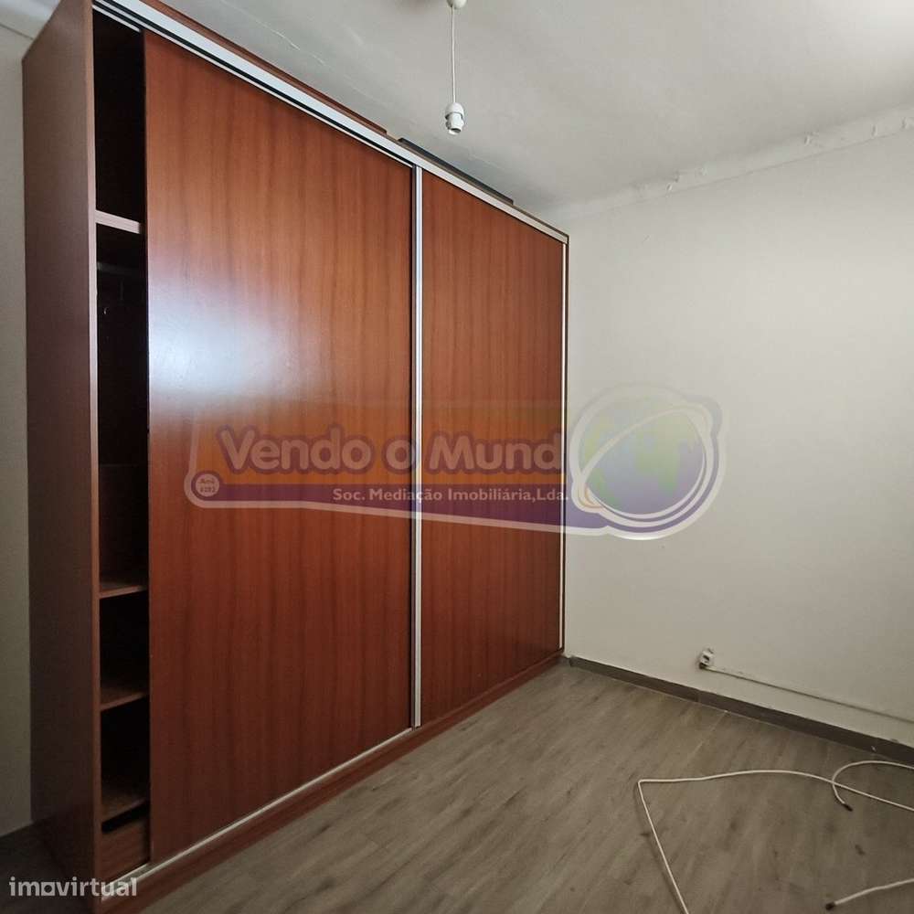 Apartamento T2 em Vila Franca de Xira (VFX123)-15