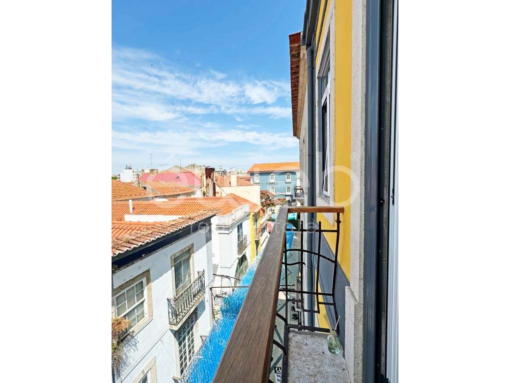 Penthouse T2 em plena Baixa de Setúbal-38