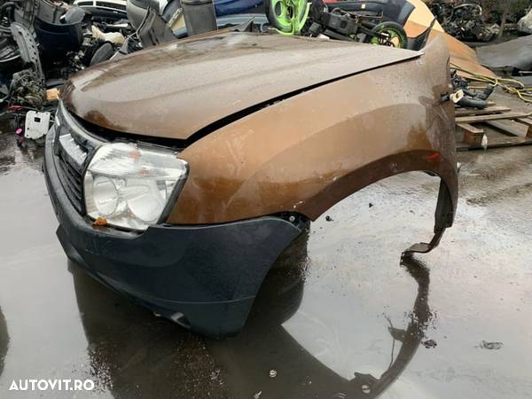 Vand fata completa Dacia Duster anul 2011 - 2