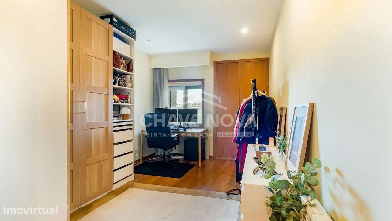 Apartamento T2 c/ Lugar de Garagem em Canidelo-5