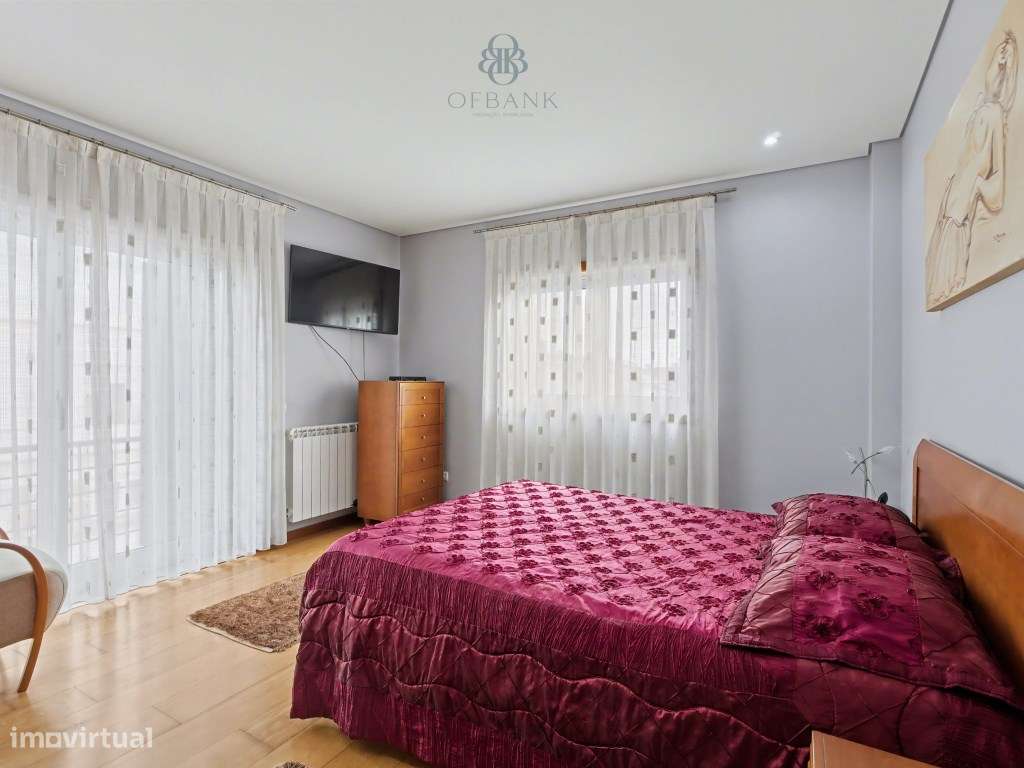 Moradia V3 no Mindelo - Conforto, espaço e eficiência num só lar-13