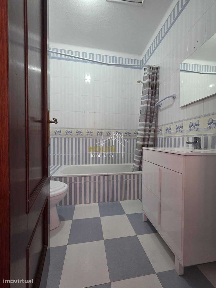 Apartamento T2 Luminoso em Montargil-12
