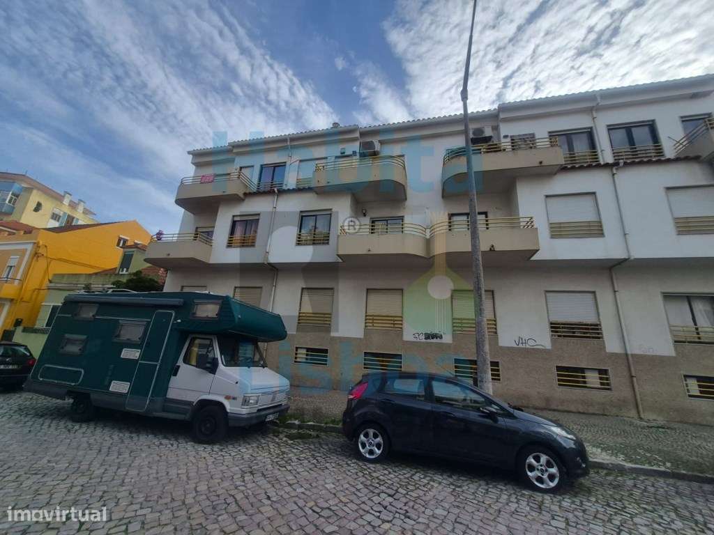 Duplex T3 Com Terraço junto à Praia Costa da Caparica-57