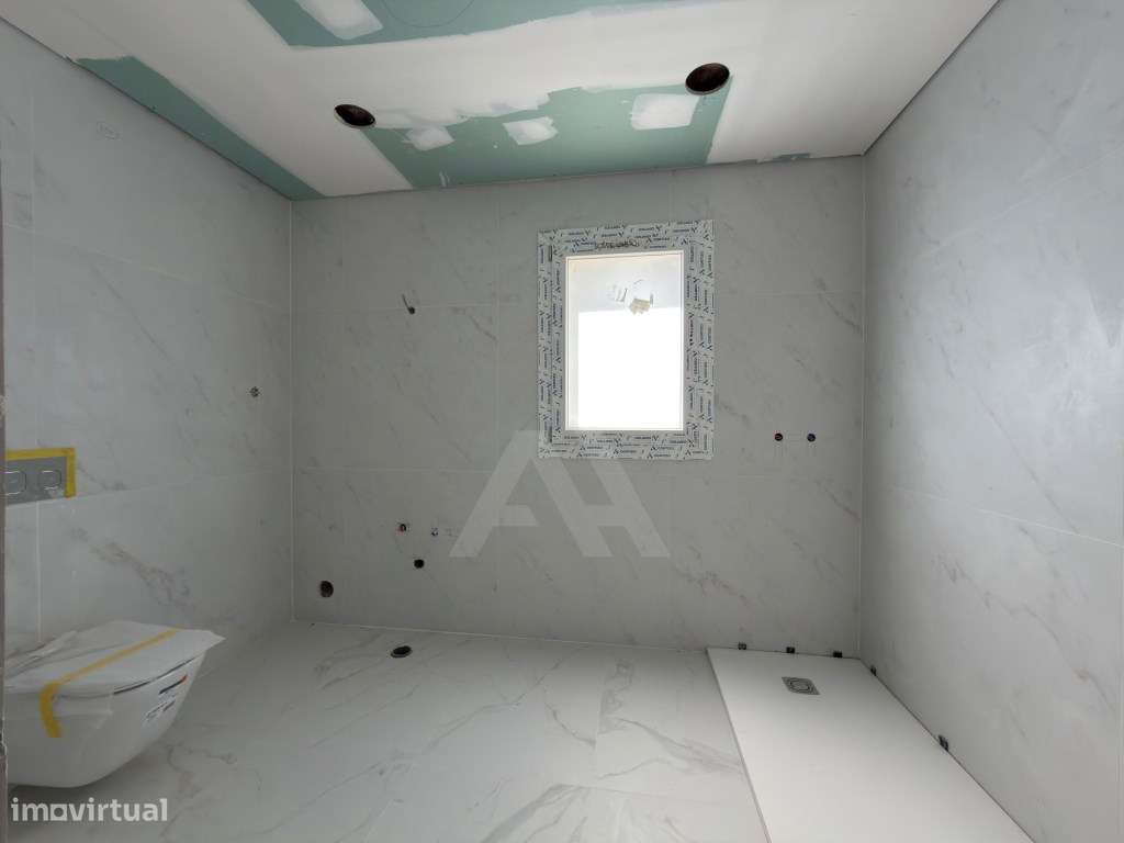 Apartamento T3 novo em Alcoitão com terraço, jacuzzi e garagem-18