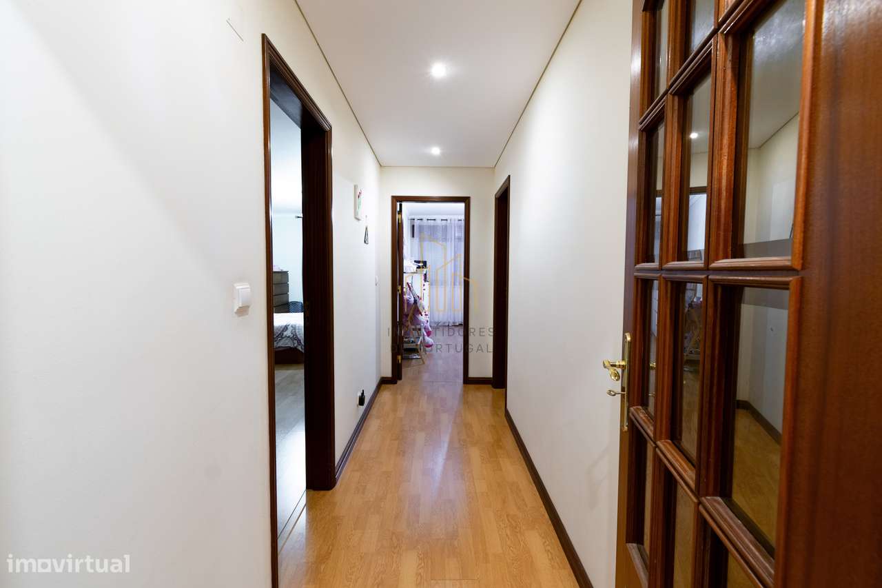 T3 com áreas generosas e excelente localização – Rua Cidade de Belg...-14