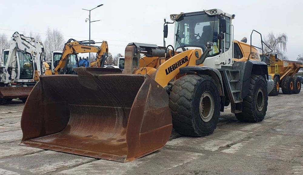 Liebherr L580 2017