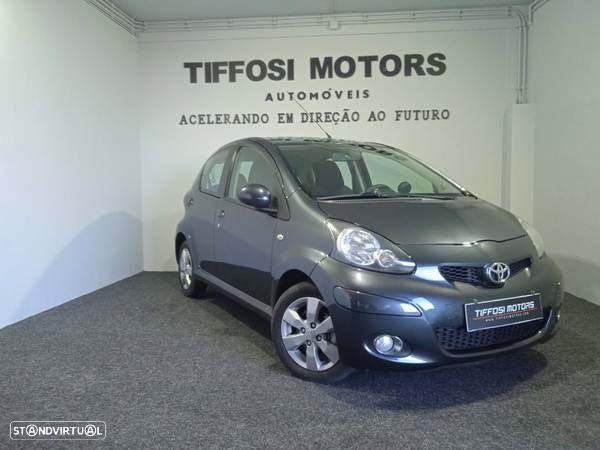 Toyota Aygo 1.0 Plus Sport Pack - 3