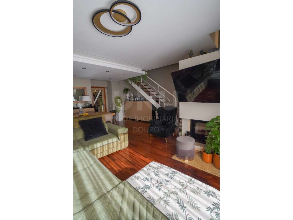 Moradia T4 Renovada - Praia da Madalena, Vila Nova de Gaia-1