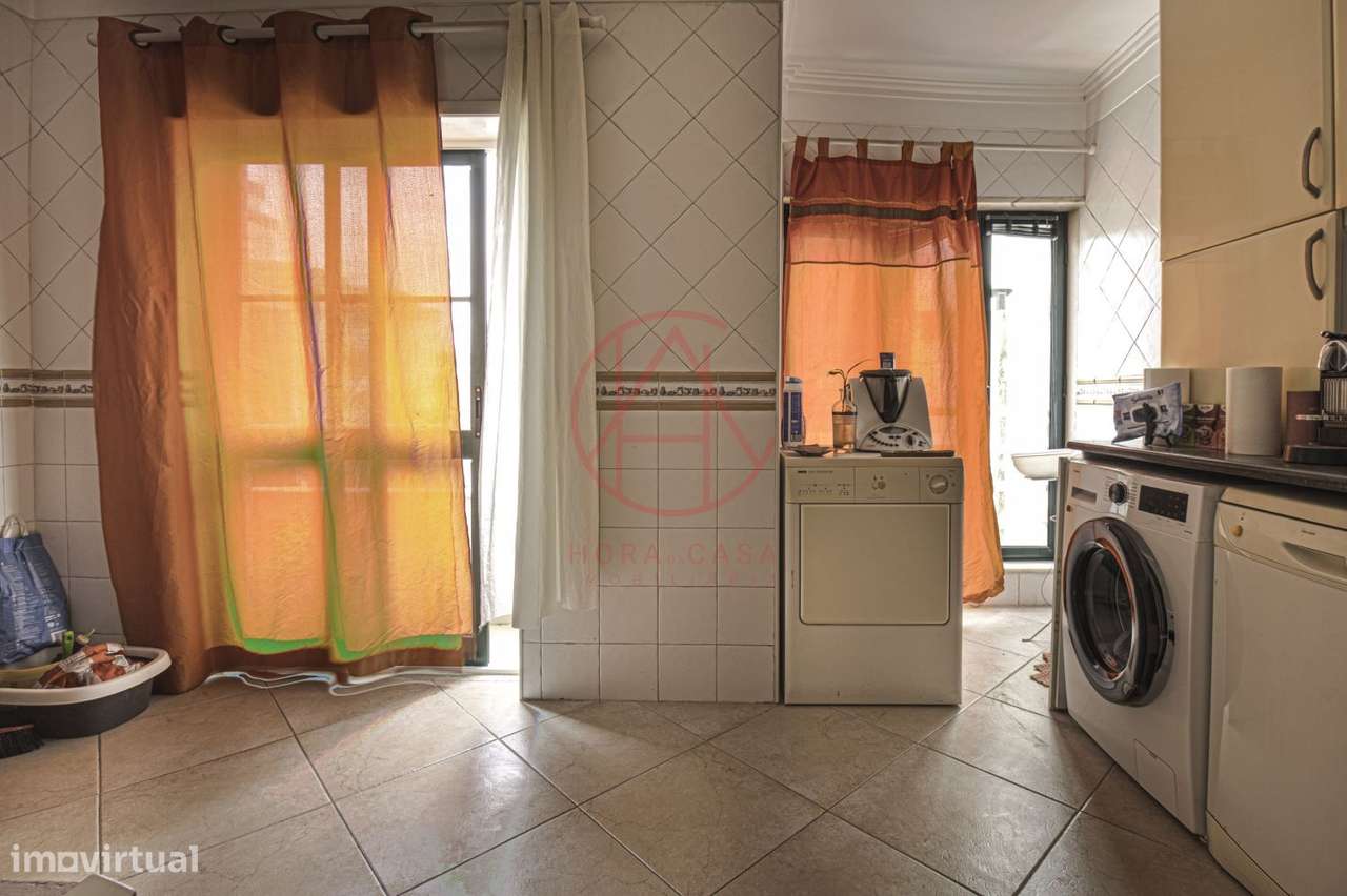 Apartamento T2 com estacionamento – Alto Seixalinho - Barreiro - Grande imagem: 5/21