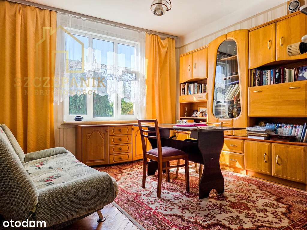 Dom z działką podzielony na 3 odrębne mieszkania !-10