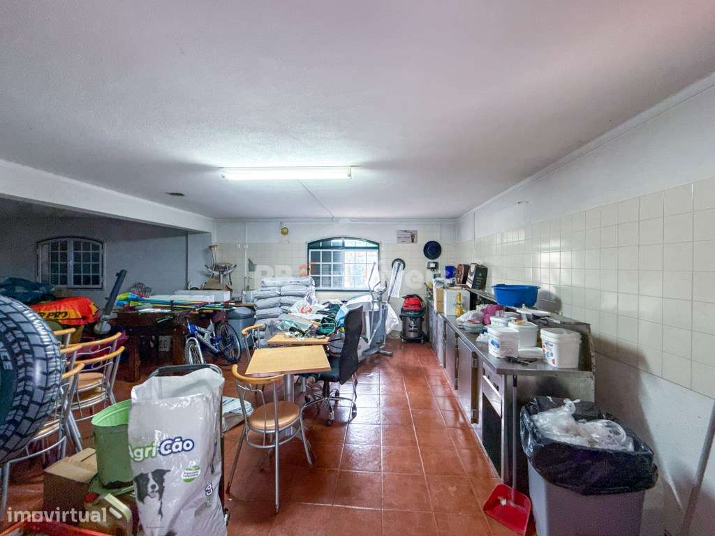 Moradia T3 c/ piscina e garagem - Venda da Gaita, Tomar - Grande imagem: 4/57