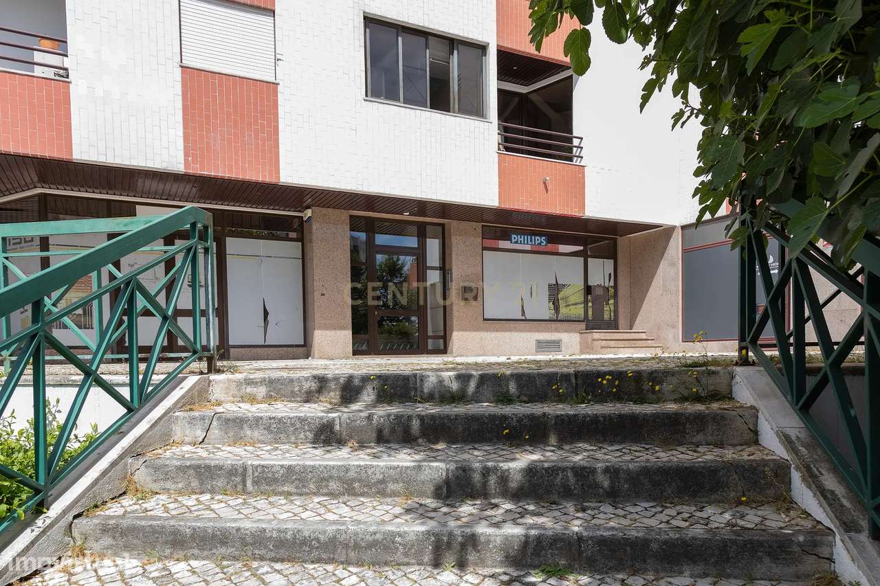 Apartamento T3 Miraflores - Oeiras com Garagem Box-6