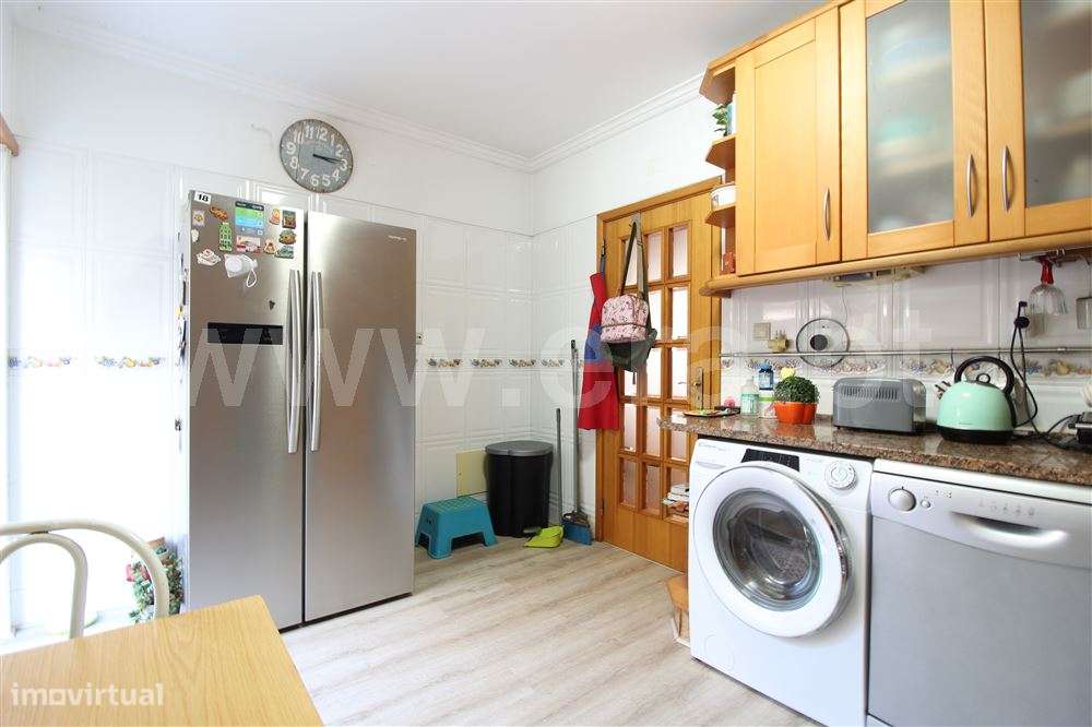 Moradia Geminada 4 quartos, Venda-7