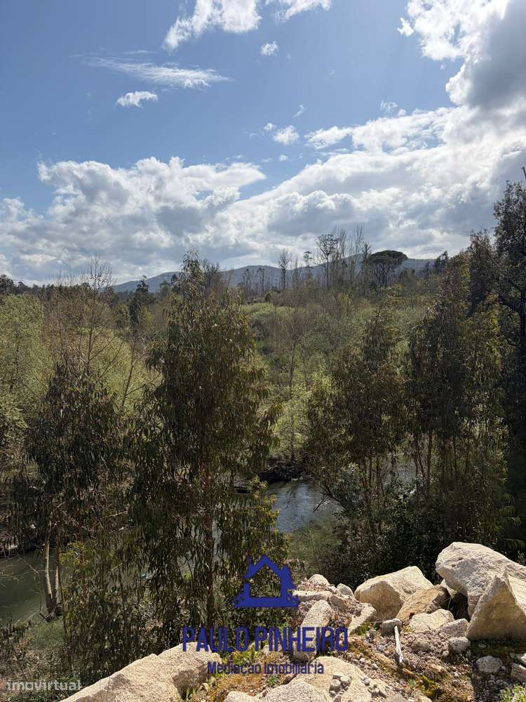 Terreno Rústico em Aguiar de Sousa - Grande imagem: 4/15