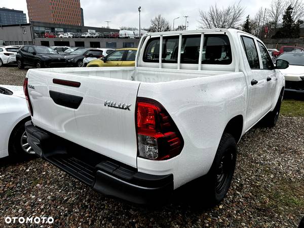 Toyota Hilux 2.4 D-4D Double Cab DLX 4x4 - 4