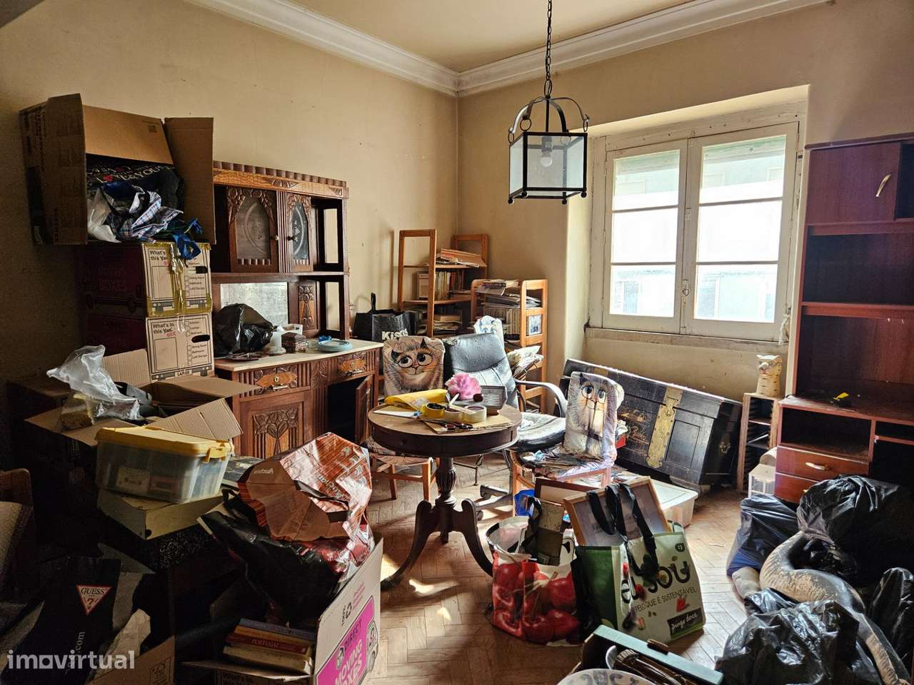 Oportunidade - Apartamento T3 à Praça Paiva Couceiro, Penha de...-1