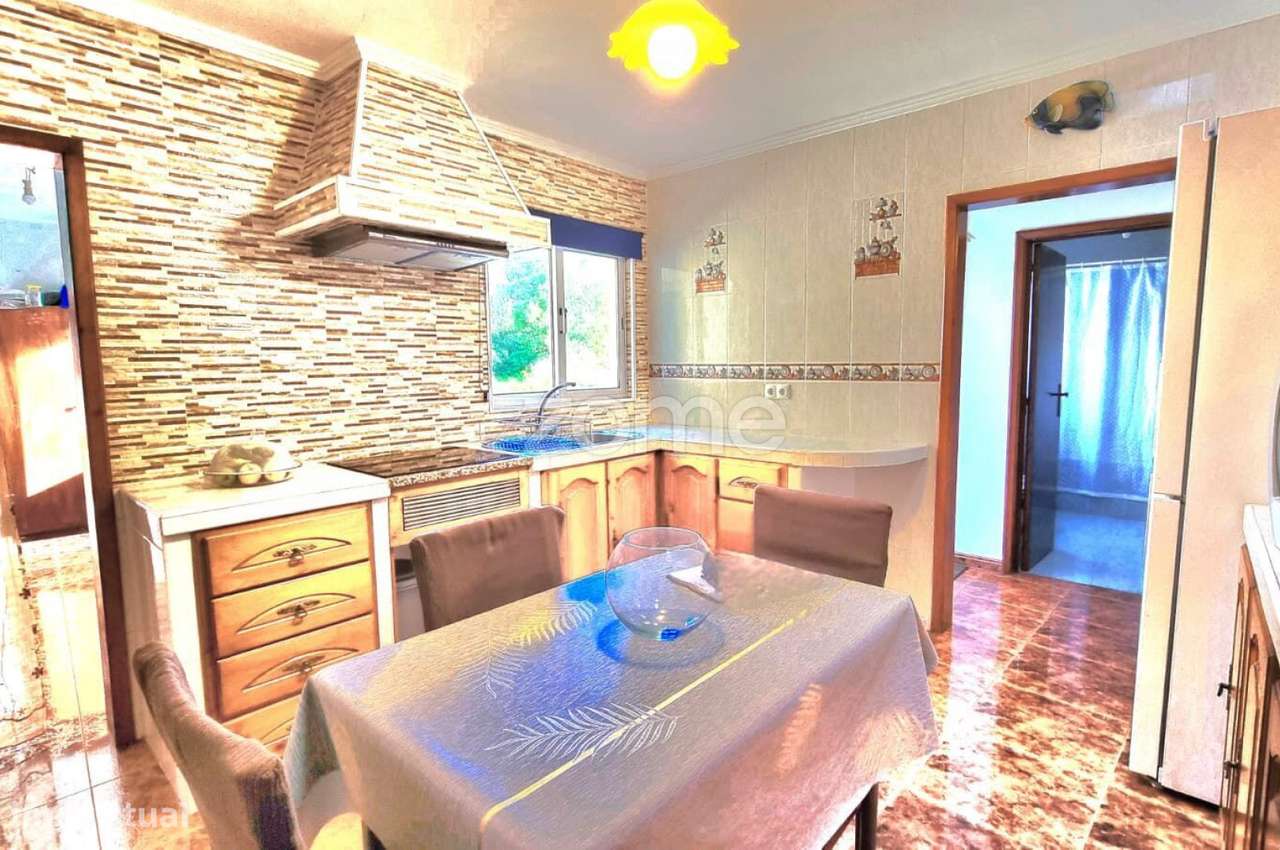 Moradia T3 com Terraço Vista Serra e Mar – Cabouco, Lagoa-14