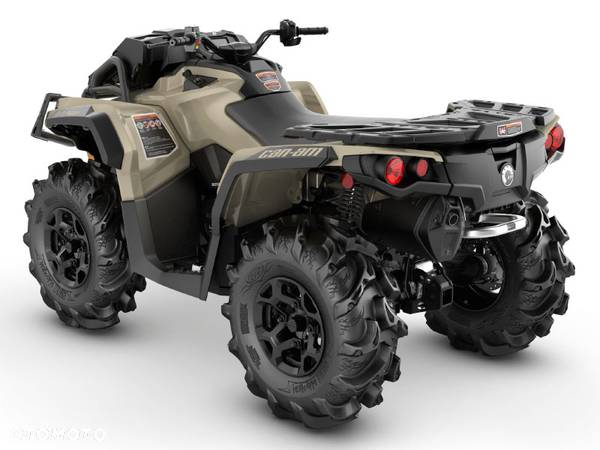 Can-Am Outlander - 10