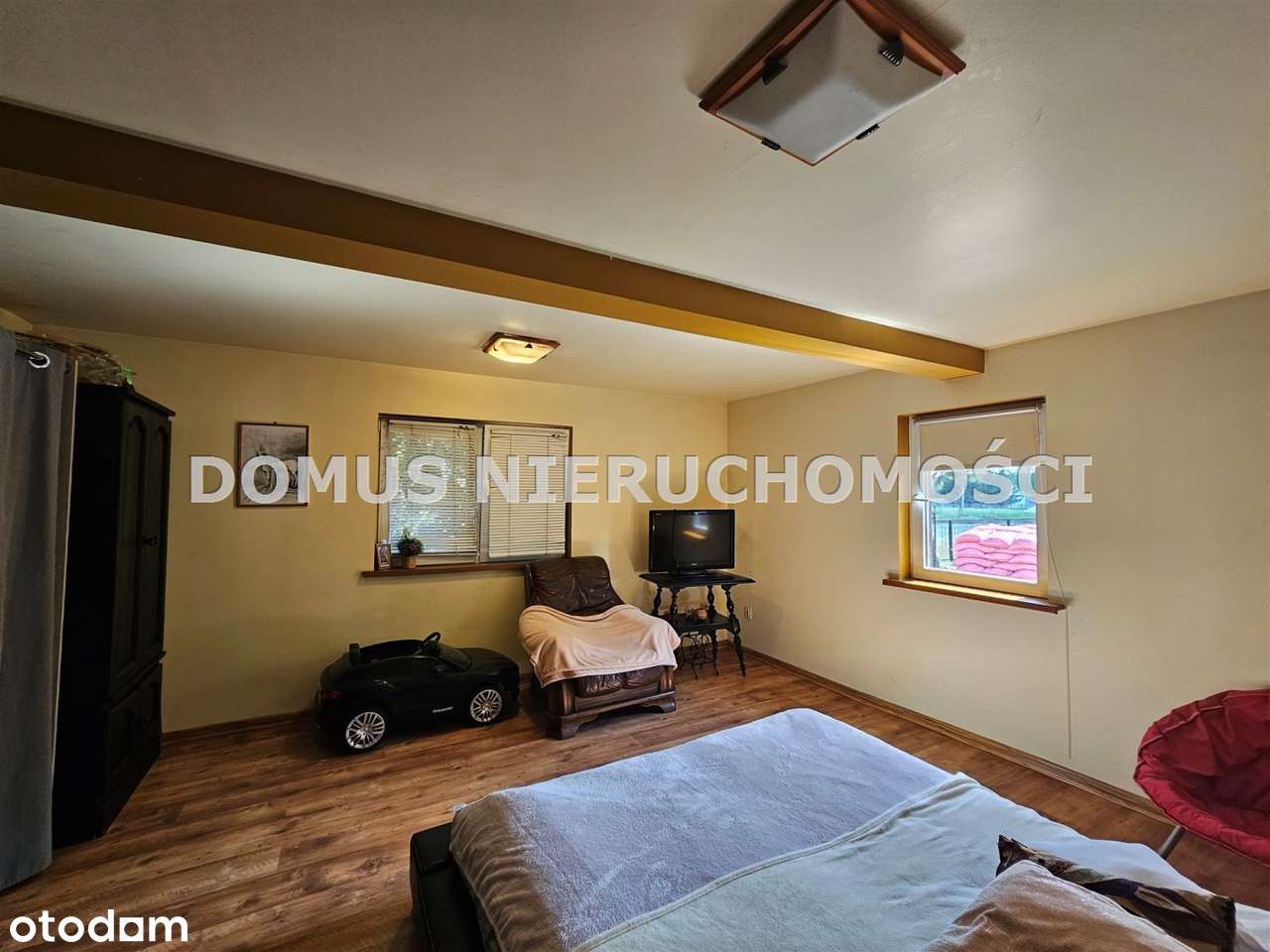 Dom z basenem okolice Koluszek-7