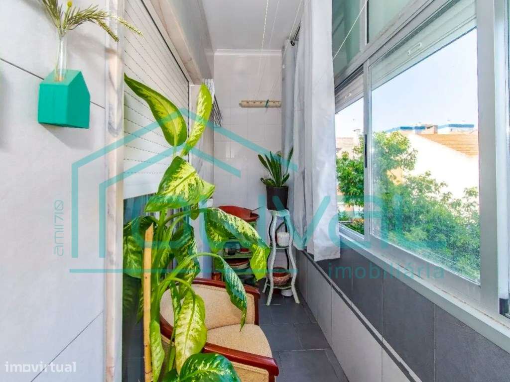 Apartamento T4 à venda na Rua Egas Moniz - Grande imagem: 5/18