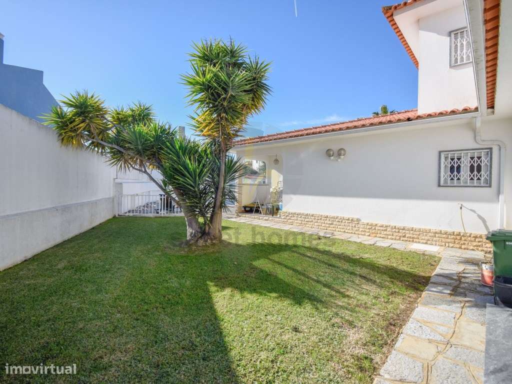 Moradia T6 com piscina na Quinta da Bicuda Cascais-39