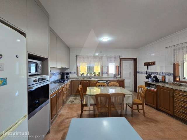 Moradia T3 localizada a 10 minutos do centros de Aveiro - Grande imagem: 4/35