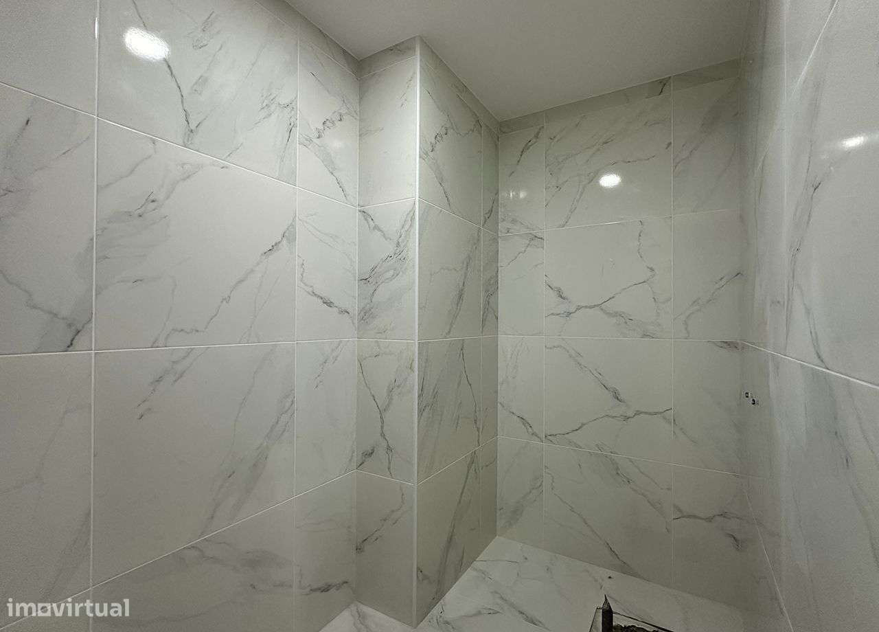 Espaçosa Moradia V4 com piscina - Coimbrã / Peniche-26