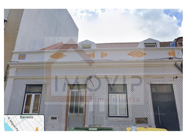 Vende-se moradia T2 térrea remodelada-1