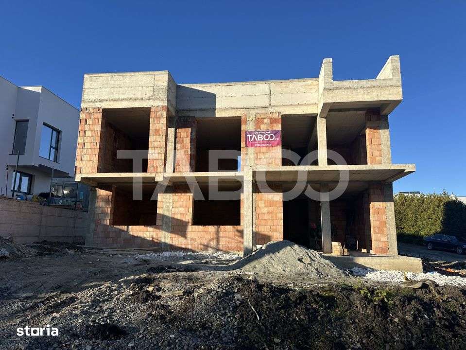 Vila premium Cisnadioara – panorama, piscina infinity, teren 485 mp - Imagine principală: 4/10