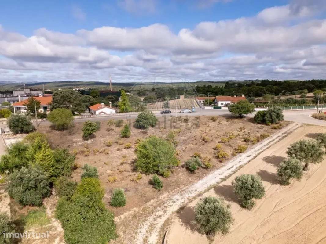 Terreno  para venda - Grande imagem: 2/7