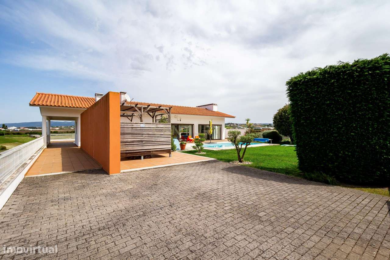 Moradia T3 com Piscina e 3 515 m² de Terreno | Entre o Campo e o Mar |-31