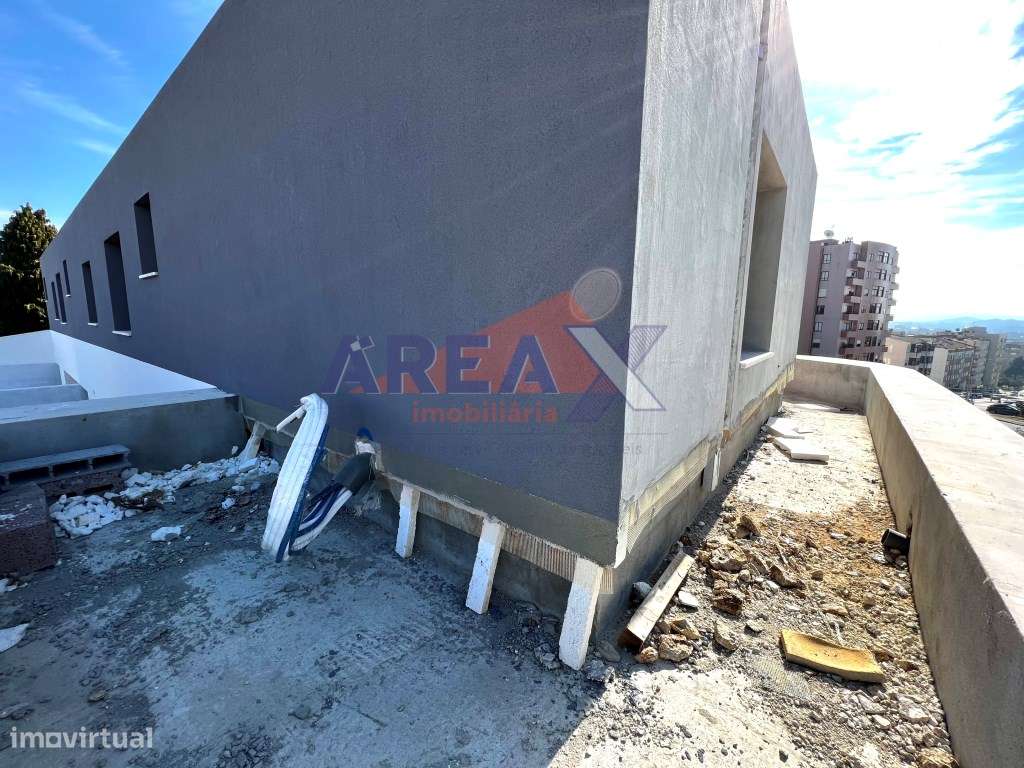 Casa 1 - fração A - Moradia, T2, composta por 3 pisos. Centro da ci... - Grande imagem: 4/14