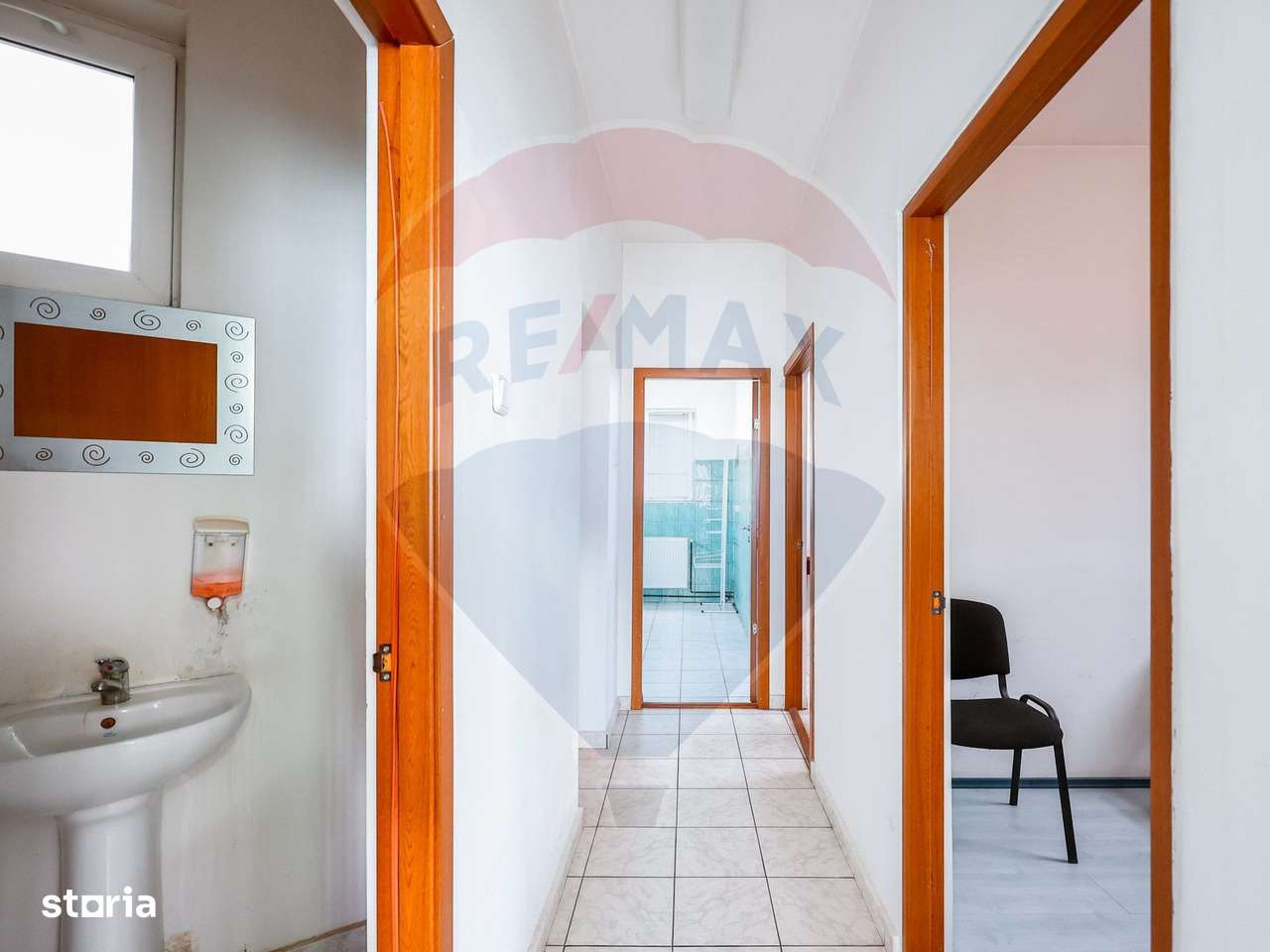 Casă cu destinație de spațiu comercial, zona Episcopia - Imagine principală: 4/18