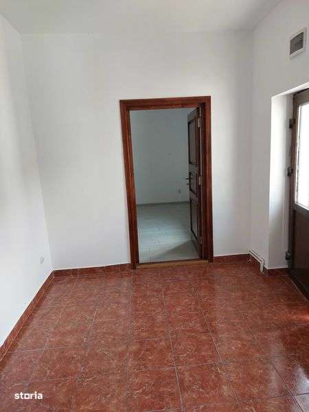 Apartament cu 2 camere de inchiriat - Imagine principală: 5/5