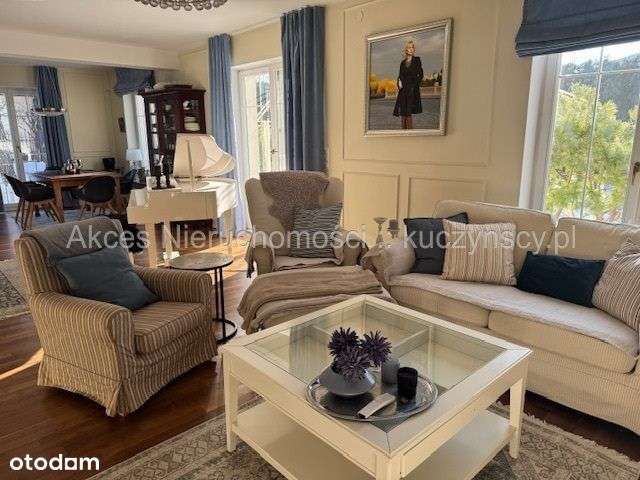 Dom, 270 m², Warszawa-1